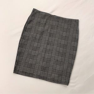 ✨ BODYCON MINI SKIRT ✨